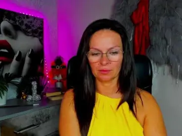 Bongacams Private Sex Chat of HelenSHOW1