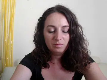 Bongacams Watch Live Sex Cams of UWillMarryMyAss