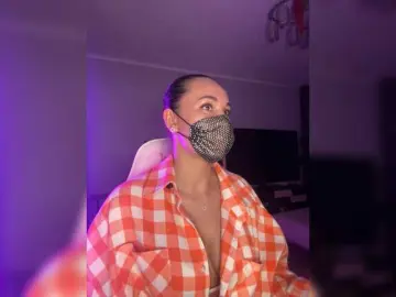 Bongacams Live Porn of QWEENII