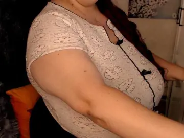 Bongacams Private Sex Chat of Mayabigtitss