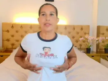 Bongacams Watch Live Sex Cams of Shanon-mature