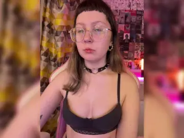 Bongacams Best live sex cam show of henby-streams