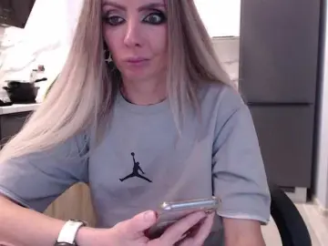 Bongacams Free Live Porn of blondalina