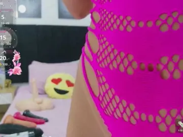 Bongacams Sex Cam of cutepetitee