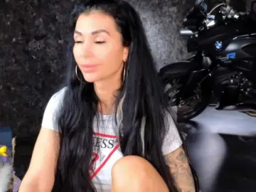 Bongacams Free Porn Cam of -BABAYAGA-