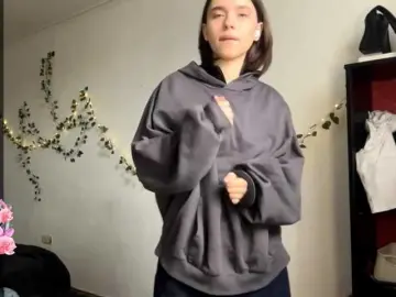 Bongacams Watch Live Sex Cams of EvonneHeally