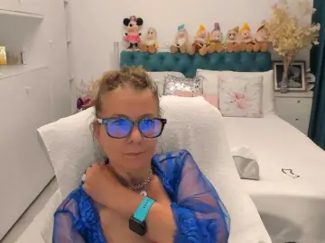 Bongacams Watch Live Sex Cams of SalomeJade