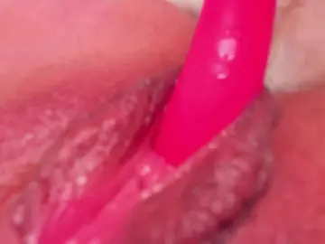 Bongacams Watch Live Sex Cams of teeencute