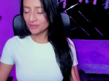 Bongacams Nude Webcam of SharlotRodriguez