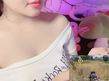 Bongacams Nude Webcam of Sralet20