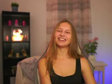 Bongacams Watch Live Sex Cams of emmiemurray