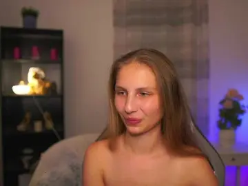 Bongacams Nude Webcam of emmiemurray