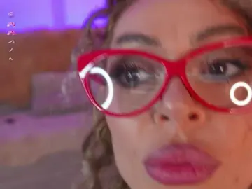 Bongacams Nude Webcam of curlynatashaa