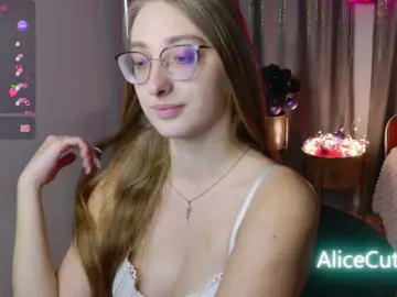 Bongacams Best live sex cam show of AliceCutes