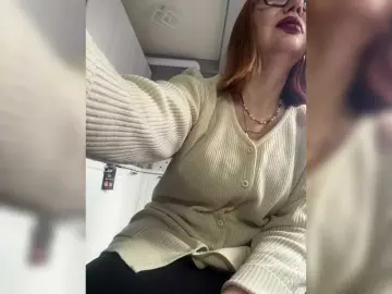 Bongacams Adult Video Chat of Pink-Lips