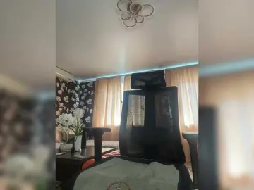 Bongacams Live Sex Cam of Pink-Lips