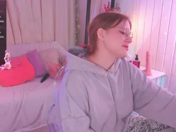 Bongacams Adult Video Chat of CrazyWine