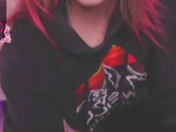 Bongacams Adult Video Chat of CrazyWine