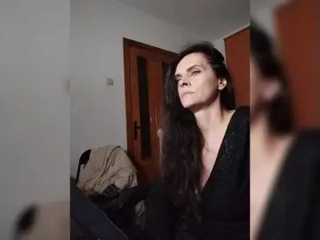 Bongacams Adult Video Chat of SexQueen11