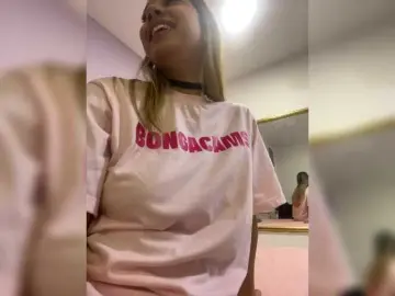 Bongacams Watch Live Sex Cams of MeganRosse1