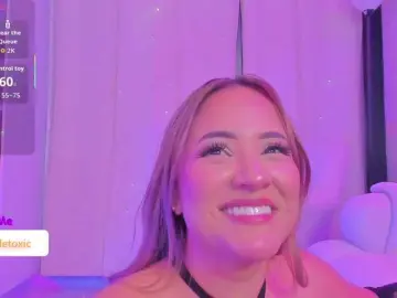 Bongacams Adult Webcam of LittleToxic