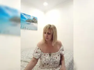 Bongacams Best live sex cam show of mery8poppins