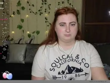 Bongacams Free Live Porn of Aliciaredluv