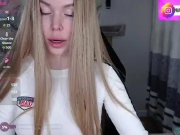 Bongacams Adult Webcams of Foxymoxy19