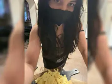 Bongacams Free Live Porn of Likalika8