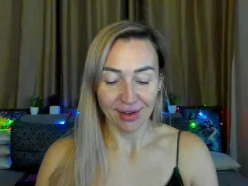 Bongacams Watch Live Sex Cams of Jullyblondkiss