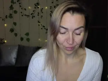 Bongacams Live Sex of Jullyblondkiss