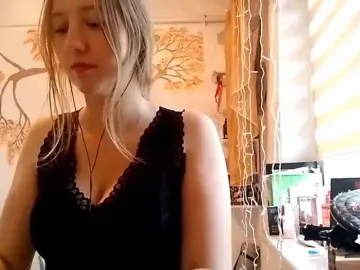 Bongacams Nude Webcam of POTATO-GIRL