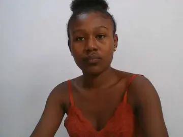 Bongacams Live Sex Cam of Zinah1
