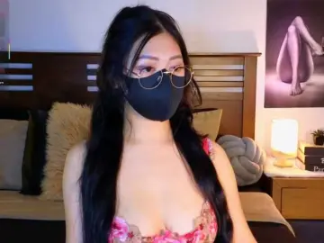 Bongacams Private Sex Chat of aaliyah18ally