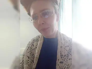 Bongacams Live Sex Cam of -queen-margo-