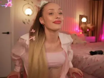 Bongacams Watch Live Sex Cams of MilaLuxury