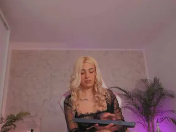 Bongacams Best live sex cam show of Theajoy