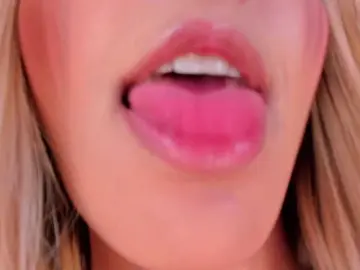 Bongacams Private Sex Chat of MelissaMoore