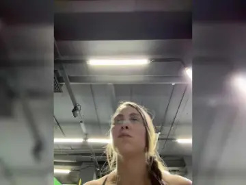 Bongacams Live Sex Cam of Adelaida1001