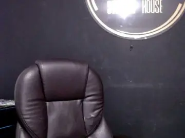 Bongacams Watch Live Sex Cams of luisandri