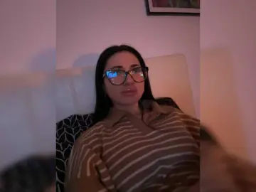 Bongacams Adult Video Chat of Chiaralovee