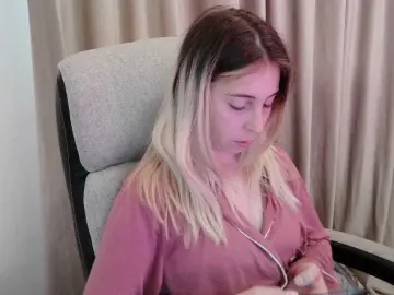 Bongacams Live Sex Cam of alissonone