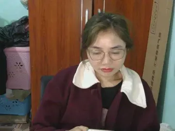 Bongacams Nude Webcam of nana7777