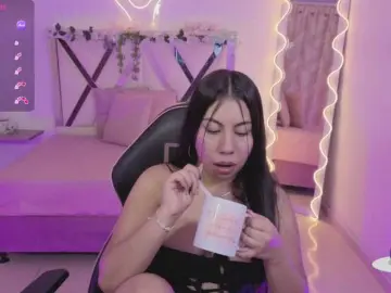 Bongacams Sex Chat of ZURY-TAY