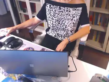 Bongacams Nude Webcam of xxangelcatxx