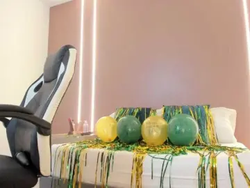 Bongacams Best live sex cam show of zoee-zi