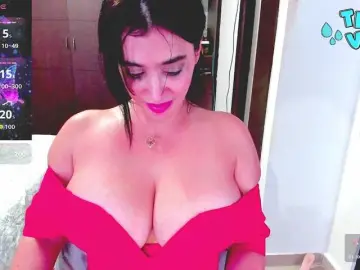 Bongacams Sex Chat of HUGETITS90XX