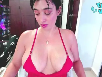 Bongacams Best live sex cam show of HUGETITS90XX
