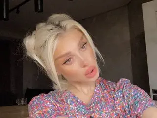 BlondyLi
