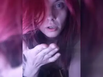 Bongacams Free Porn Cam of AlicePill